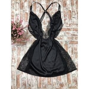 Victoria's Secret Black Eyelash Lace Silky Plunge Back Babydoll Chemise M 2014